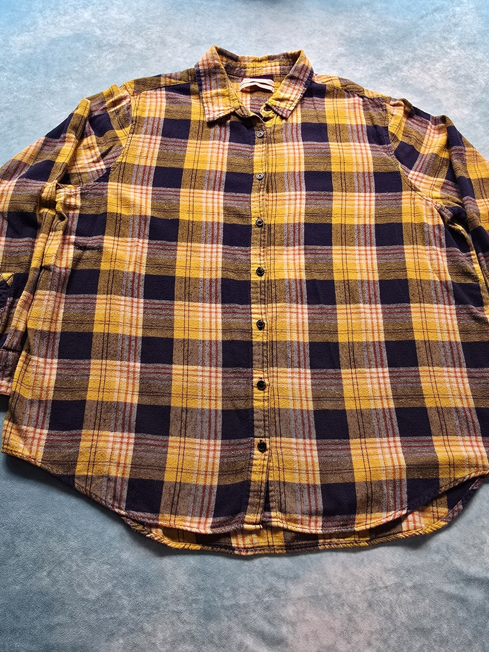 Urban Outfitters Women’s XL Mustard Navy Plaid Flannel Button-Up Shirt